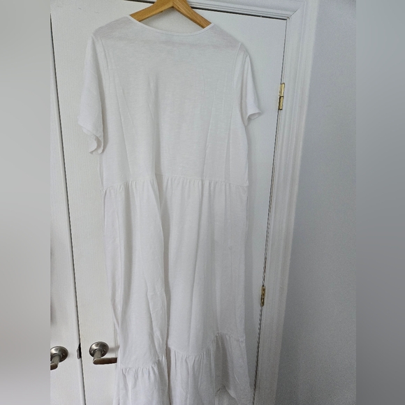 Old Navy White Tiered Dress XXL TALL - Picture 2 of 5